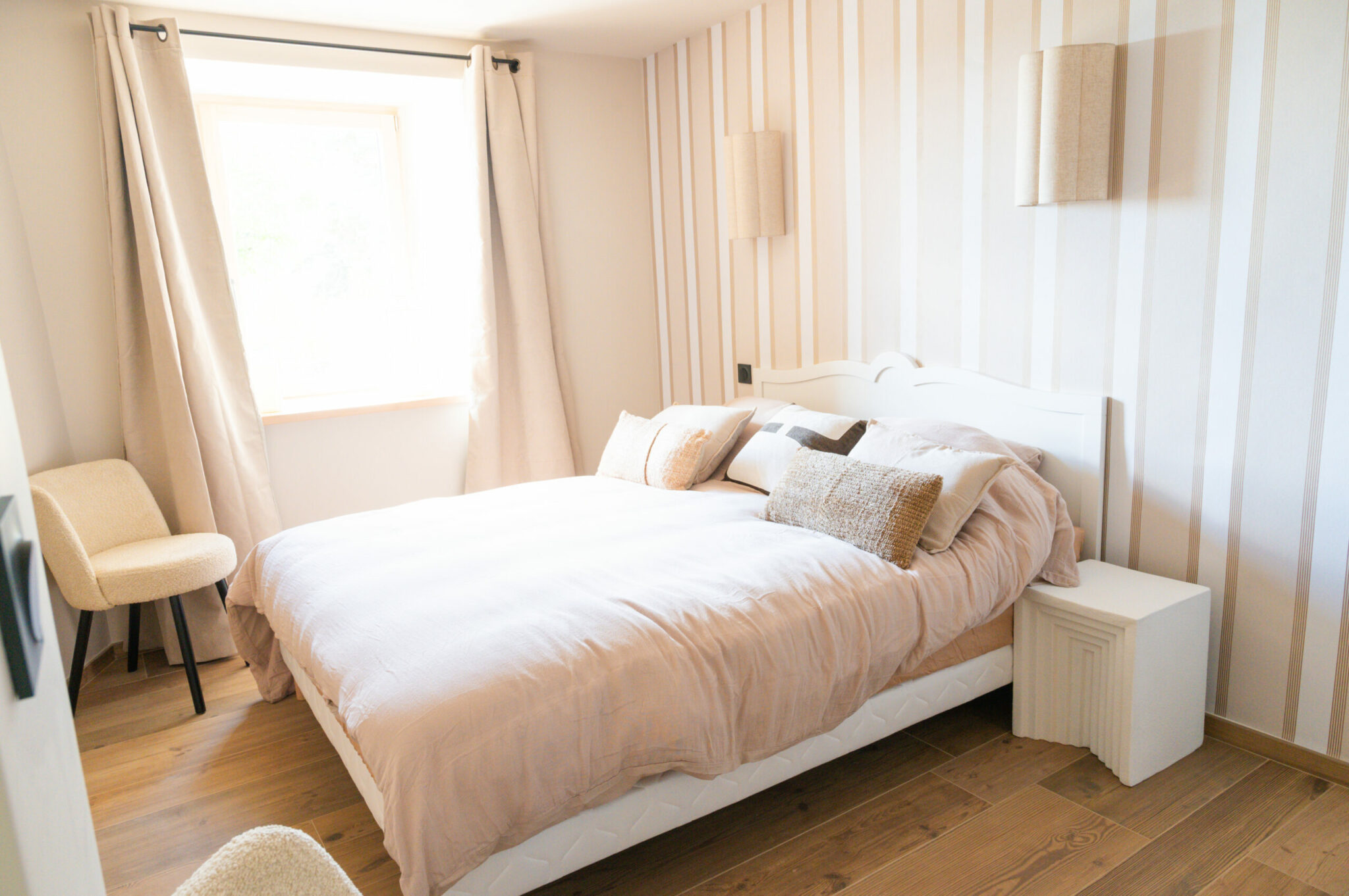 Chambre du logement À Contre Courant